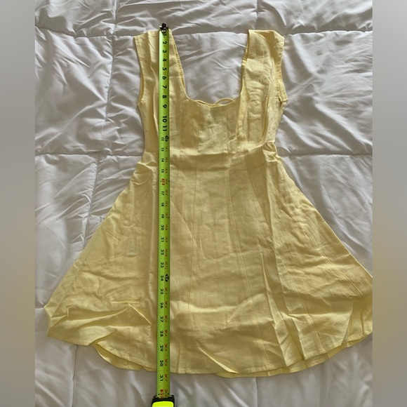 New GUIZIO LEILA MINI DRESS in HONEY BUTTER Size XS - Picture 4 of 6